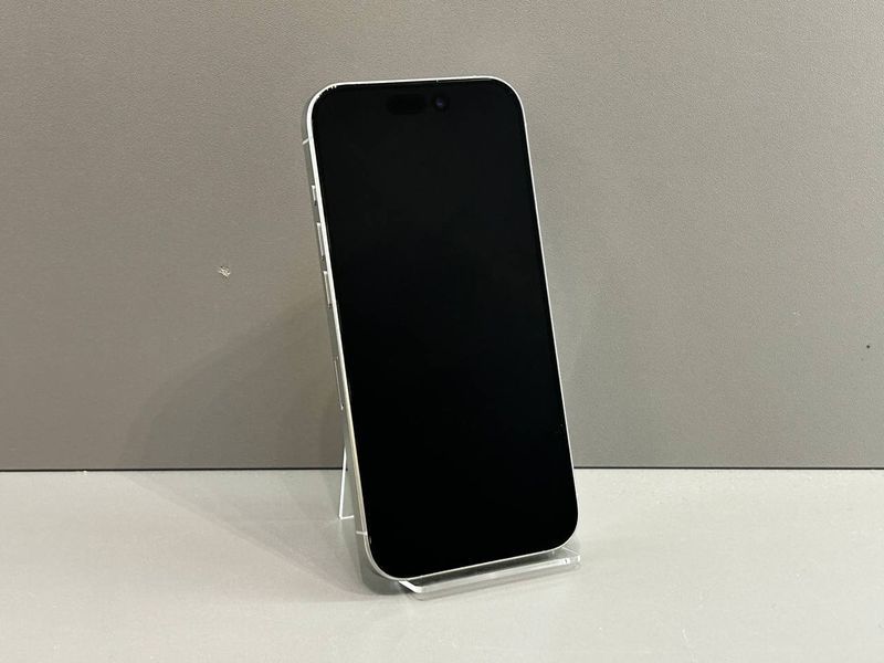 IPhone 15 Pro 256 GB (Хoроший стан, Батарея - 84%) Б/У White Titanium 7584 фото