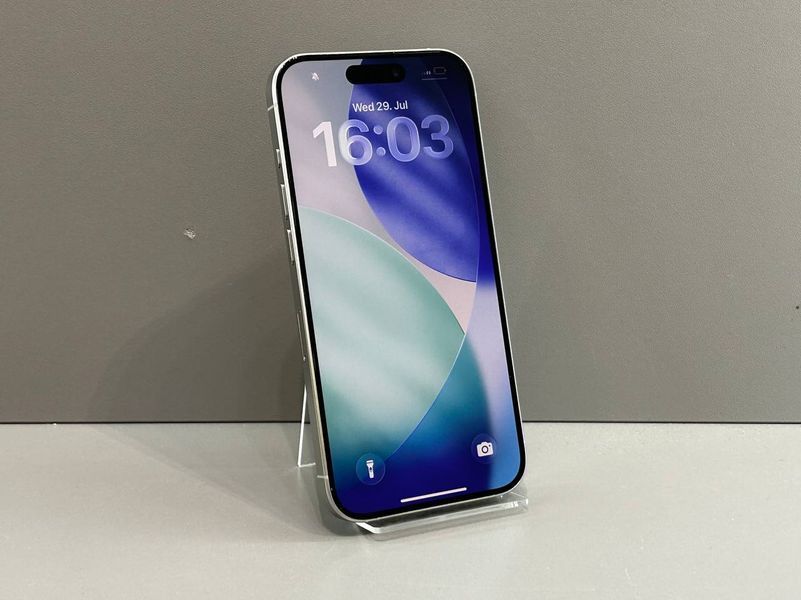 IPhone 15 Pro 256 GB (Хoроший стан, Батарея - 84%) Б/У White Titanium 7584 фото