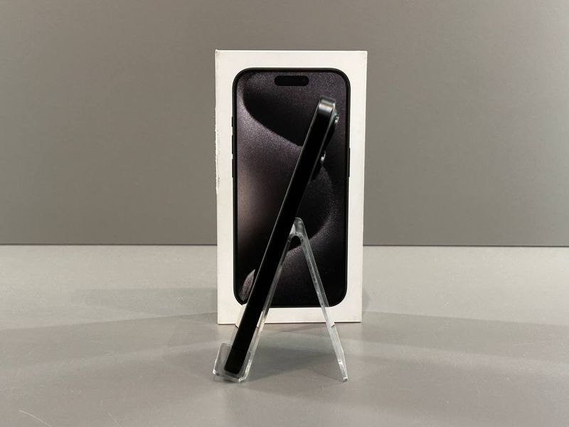 IPhone 15 Pro 256GB (Хороший стан, Батарея - 86%) Black Titanium 8413 фото