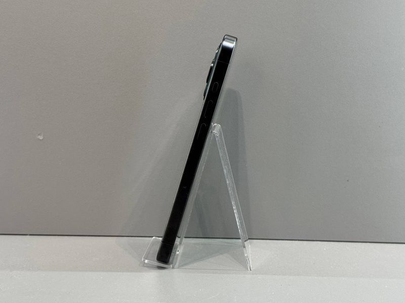 IPhone 15 Pro 128 GB (Хороший стан, Батaрея - 81%) Б/У Black Titanium 351253396765448 фото