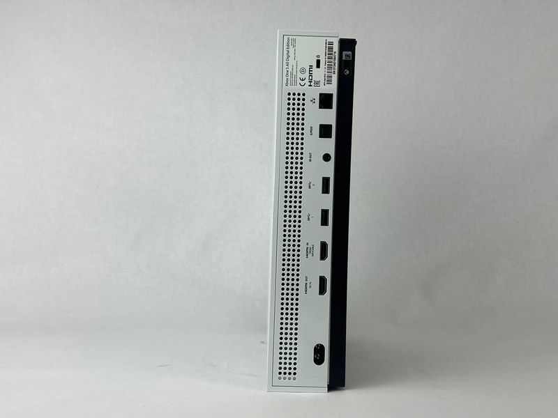 Консоль Microsoft Xbox One S All-Digital Edition 1TB White Б/У + Геймпад Бездротовий Version 2 833 фото