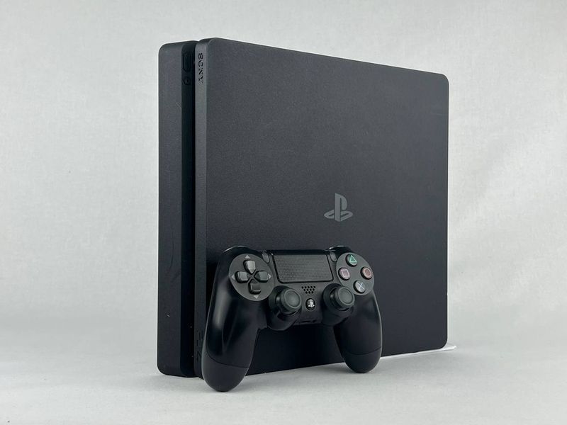 Консоль Sony PlayStation 4 Slim 1TB Black Б/У + Геймпад Бездротовий DualShock 4 Version 2 1409 фото