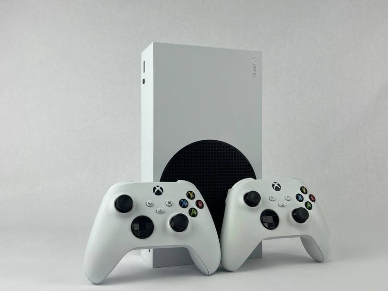 Консоль Microsoft Xbox Series S 512GB White Б/У + Геймпад Бездротовий Robot 2шт 902 фото