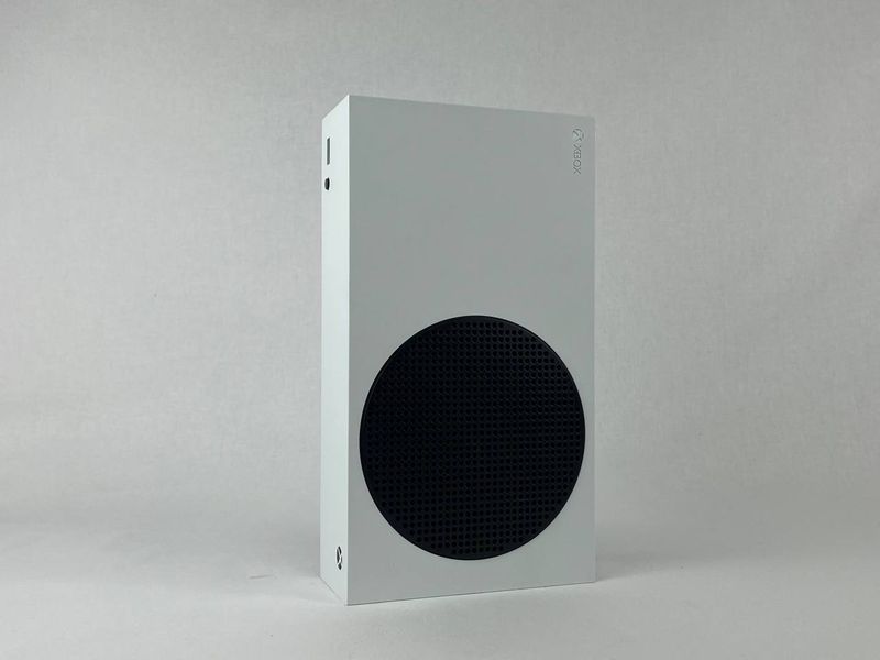 Консоль Microsoft Xbox Series S 512GB White Б/У + Геймпад Бездротовий Robot 2шт 902 фото
