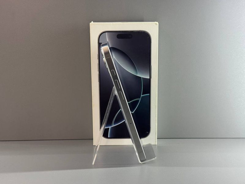 IPhone 16 Pro 128GB (White Titanium) (Xoроший стан, Батарея - 89%) Б/У White Titanium 8292 фото