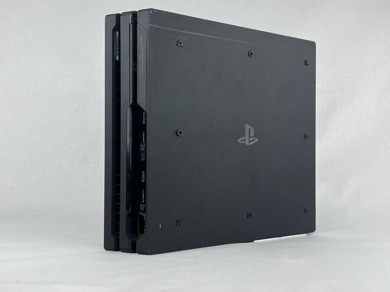 Консоль Sony PlayStation 4 Pro CUH-70-71xx Star Wars Battlefront II Limited Edition 1TB Black Б/У + Геймпад Бездротовий DualShock 4 Version 2 861 фото