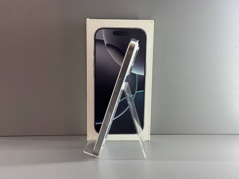 IPhone 16 Pro 128GB (White Titanium) (Xoроший стан, Батарея - 89%) Б/У White Titanium 8292 фото