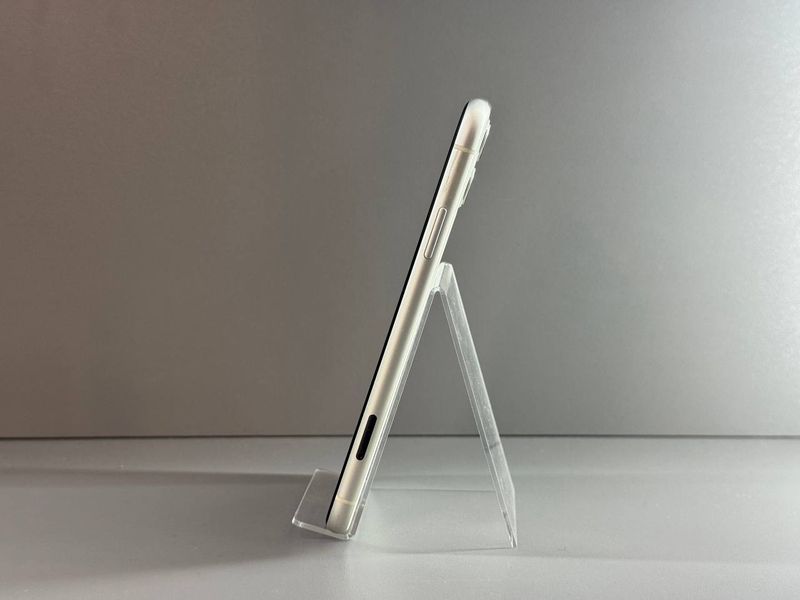 IPhone 11 64GB (White) (Xoроший стан, Батарея - 100%) Б/У White 8218 фото