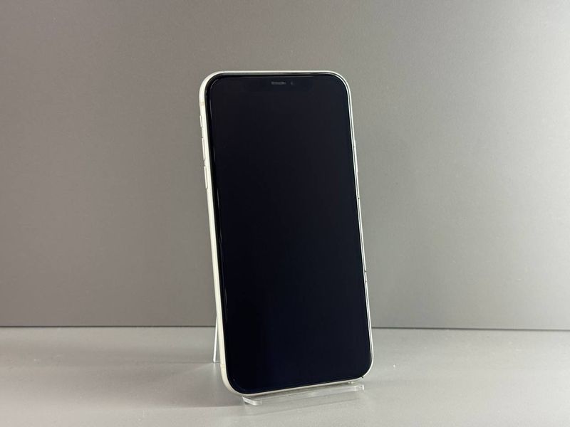 IPhone 11 64GB (White) (Хoроший стан, Батаpея - 100%) Б/У White 8195 фото