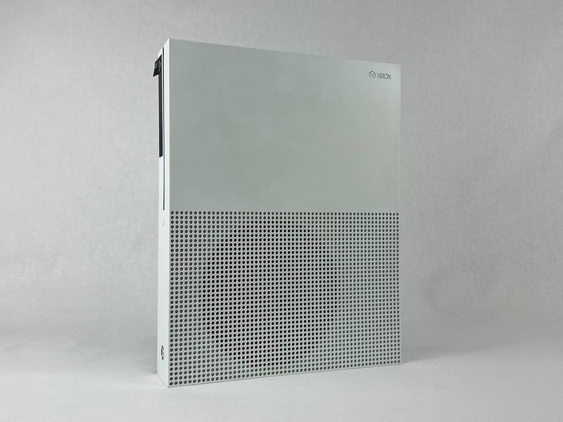 Консоль Microsoft Xbox One S 1TB White Б/У + Геймпад Бездротовий Version 2 2шт 905 фото