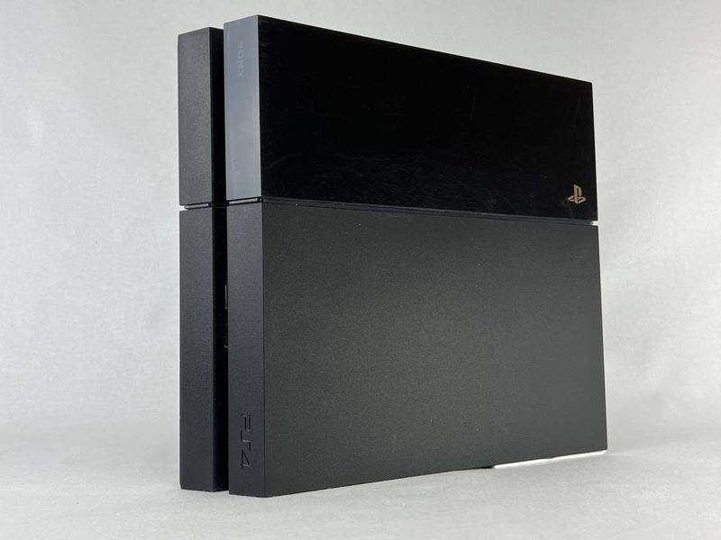 Консоль Sony PlayStation 4 1Tb Black Б/У + Геймпад Бездротовий DualShock 4 Version 1 1597 фото